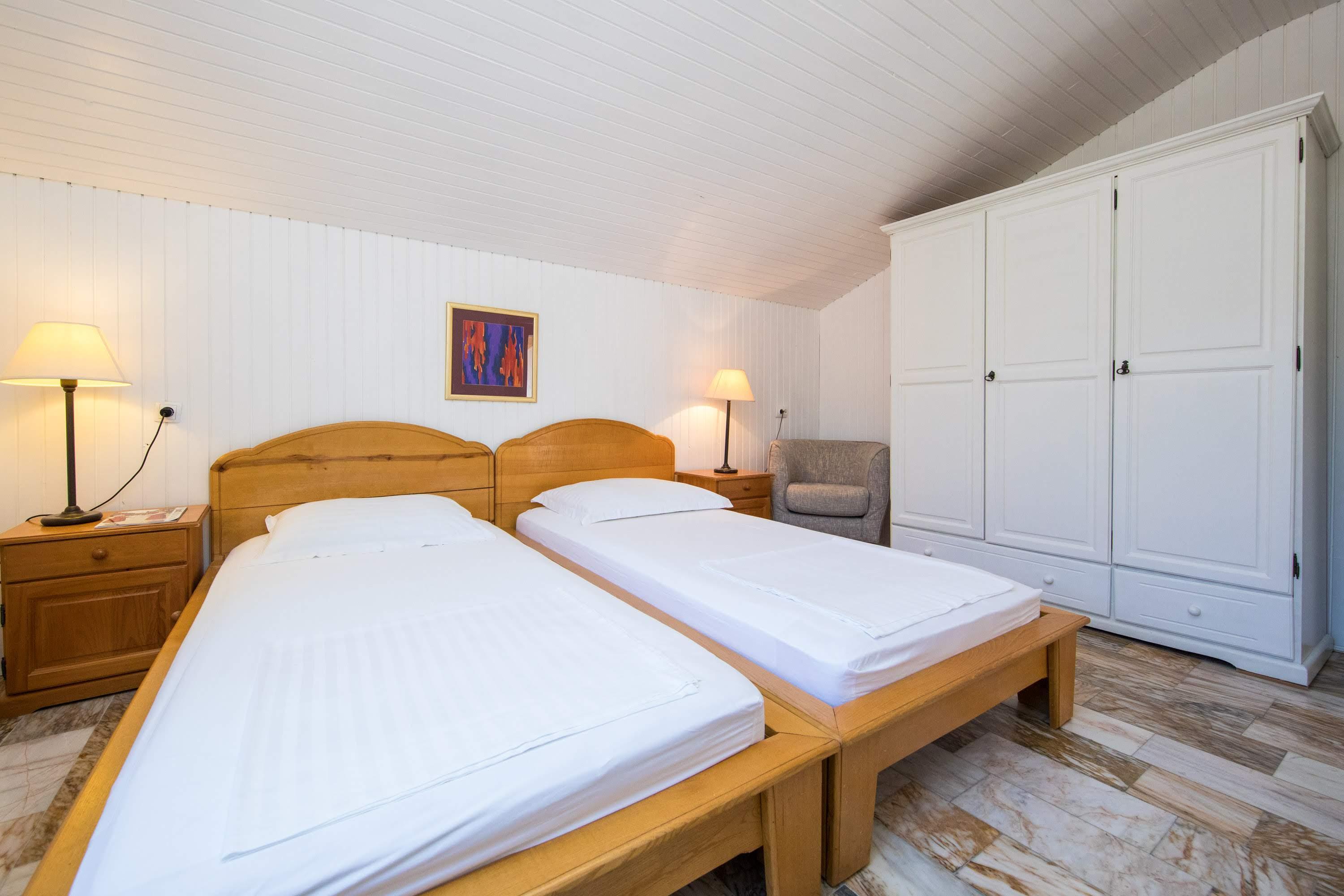 Guest House J&J Zaton  Esterno foto